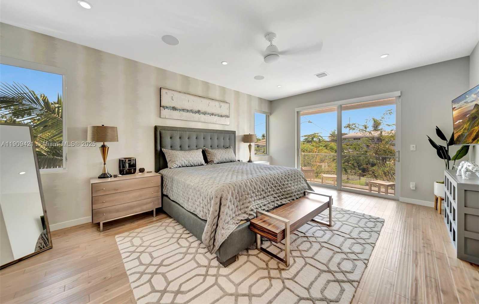 Small Image of 544 NORTH VICTORIA PARK RD, Fort Lauderdale Number 31