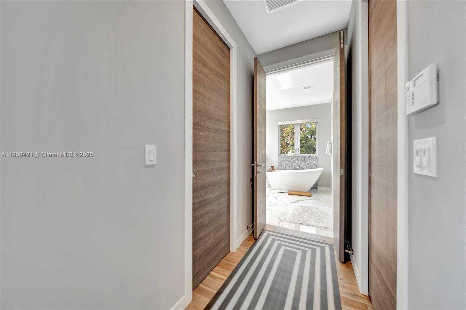 Small Image of 544 NORTH VICTORIA PARK RD, Fort Lauderdale Number 34