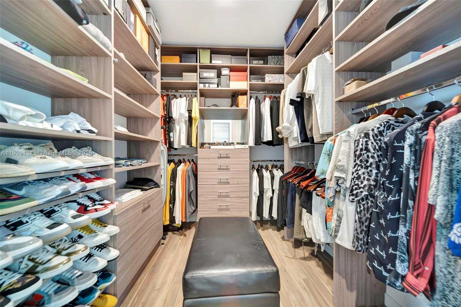 Small Image of 544 NORTH VICTORIA PARK RD, Fort Lauderdale Number 35