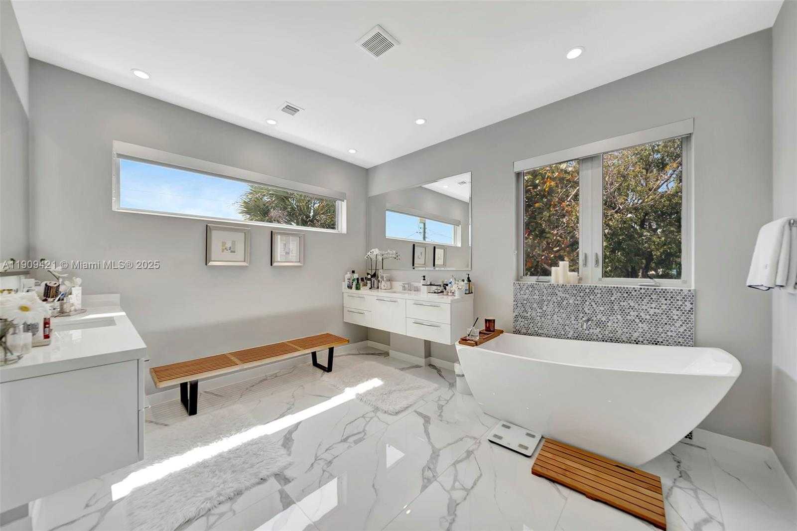 Small Image of 544 NORTH VICTORIA PARK RD, Fort Lauderdale Number 36