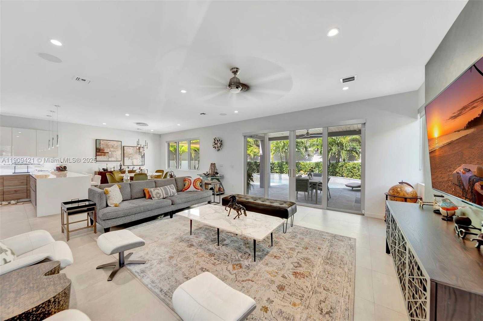 Small Image of 544 NORTH VICTORIA PARK RD, Fort Lauderdale Number 9