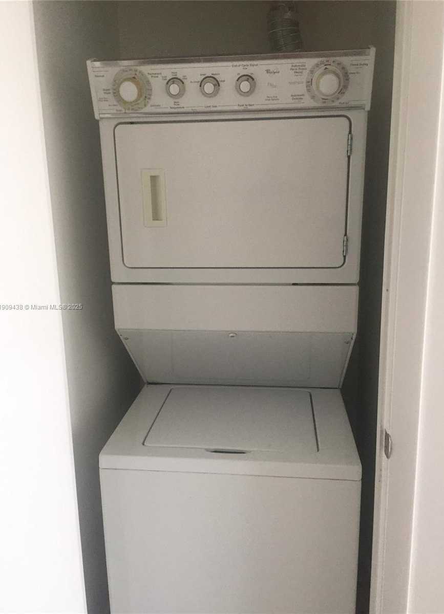 Small Image of 50 BISCAYNE BLVD #3101, Miami Number 16