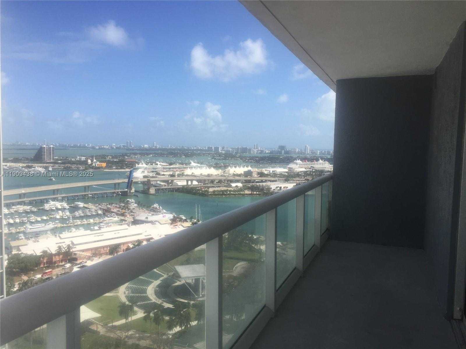 Small Image of 50 BISCAYNE BLVD #3101, Miami Number 2
