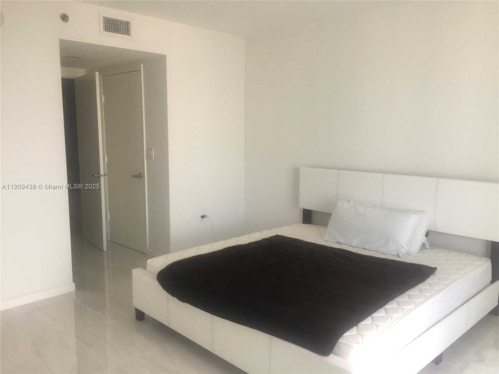 Small Image of 50 BISCAYNE BLVD #3101, Miami Number 5