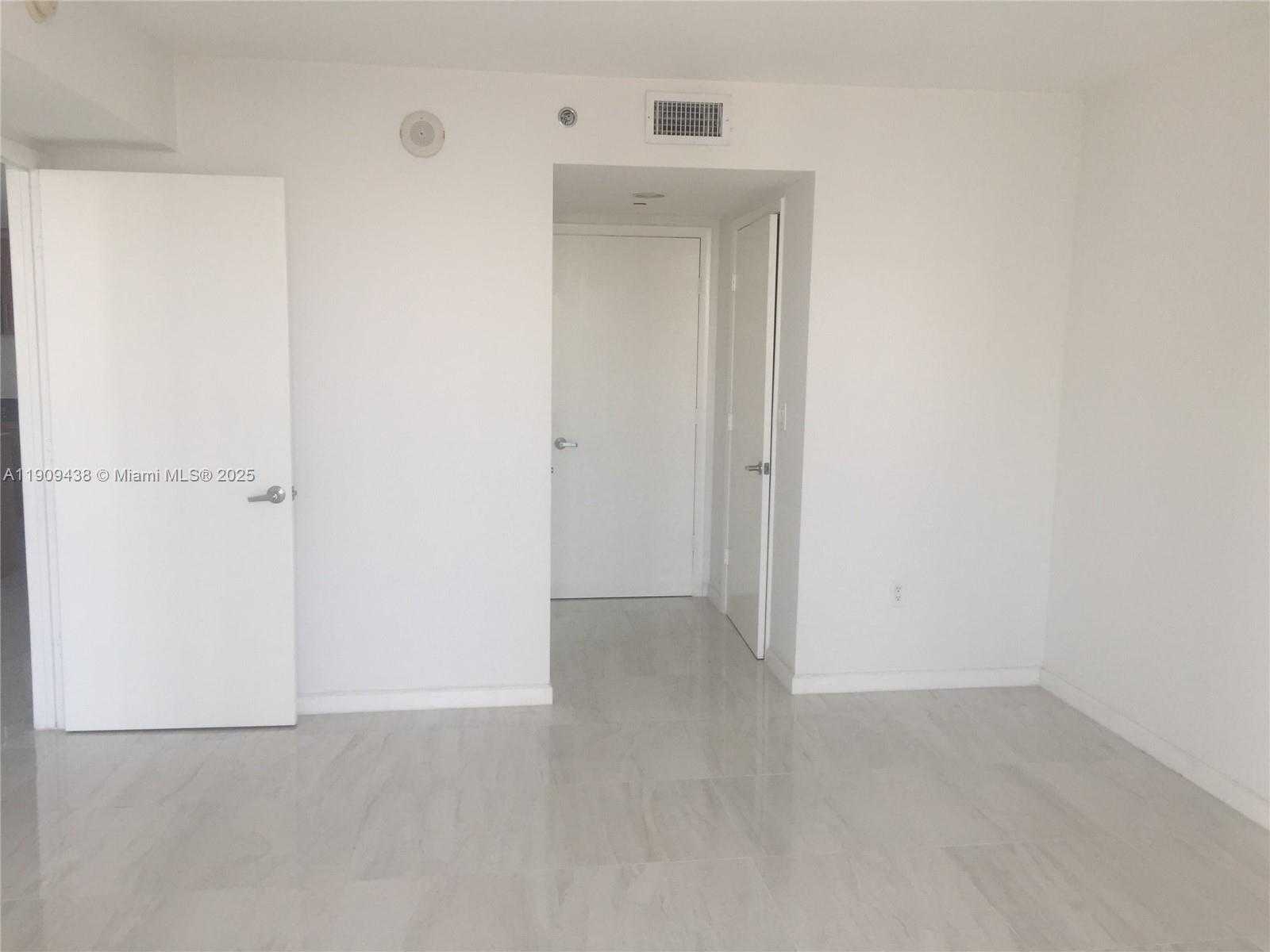 Small Image of 50 BISCAYNE BLVD #3101, Miami Number 7