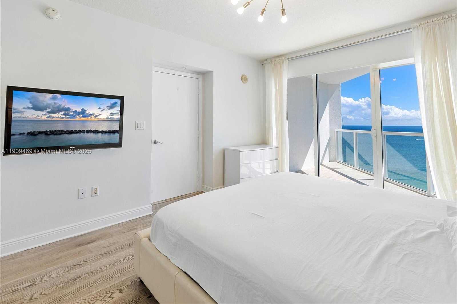 Small Image of 16699 COLLINS AVE #2301, Sunny Isles Beach Number 19