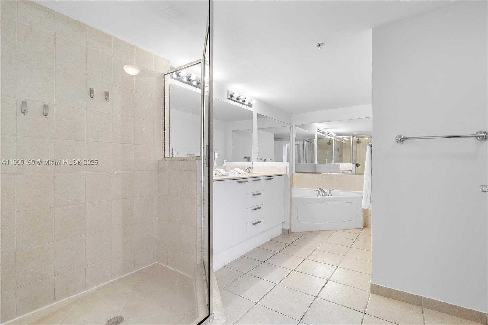 Small Image of 16699 COLLINS AVE #2301, Sunny Isles Beach Number 22