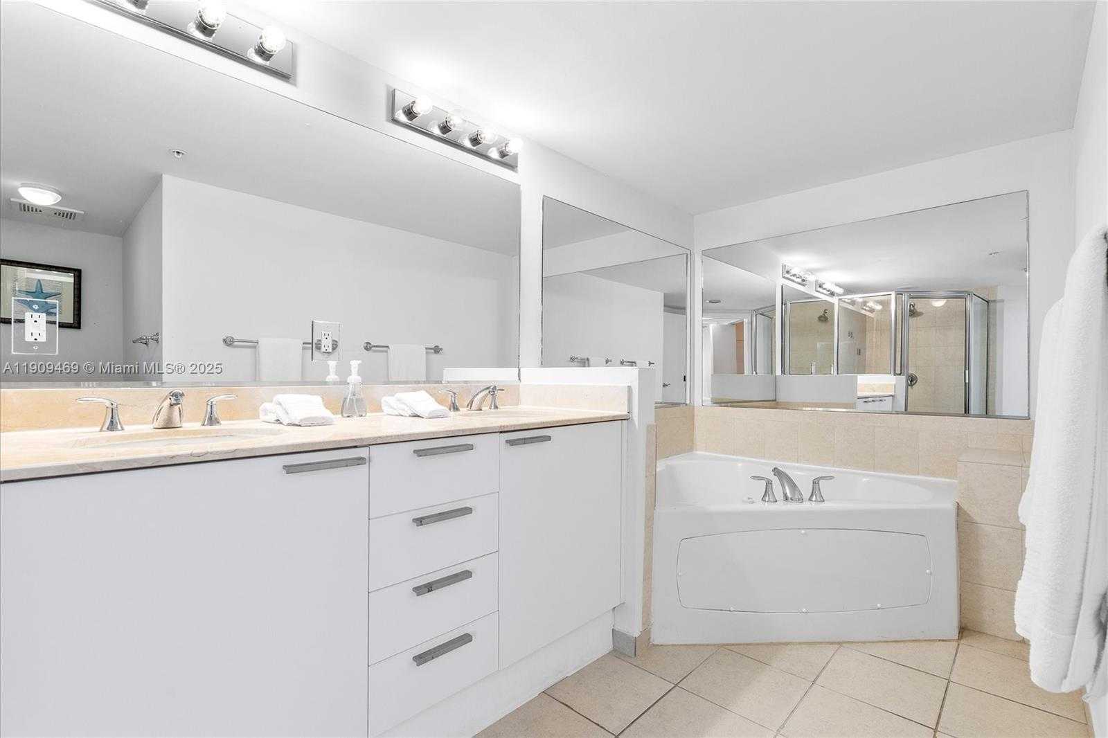 Small Image of 16699 COLLINS AVE #2301, Sunny Isles Beach Number 23