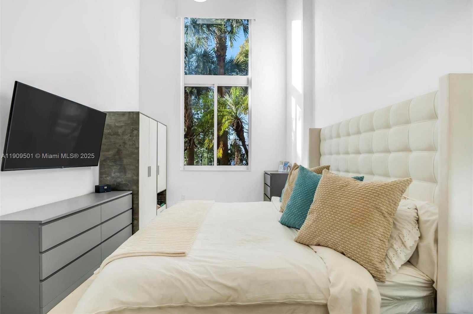 Small Image of 2775 NORTH EAST 187TH ST #116, Aventura Number 7