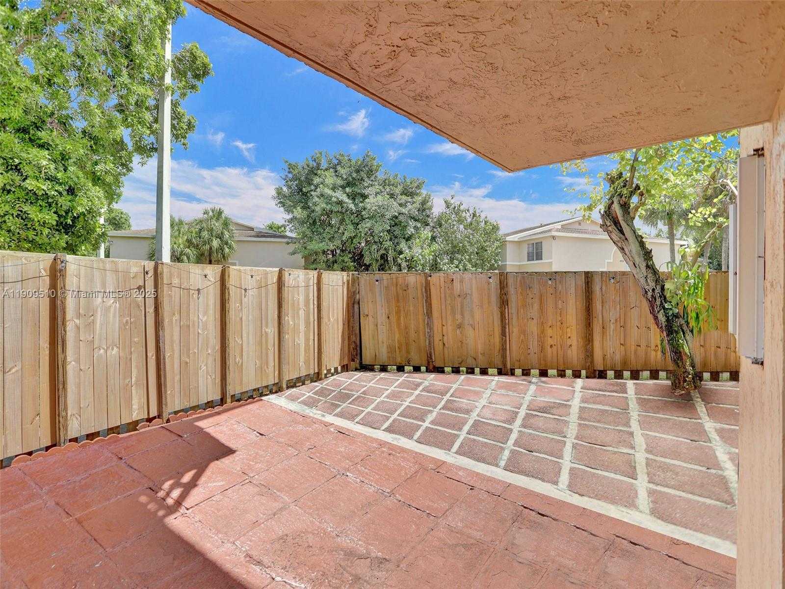 Small Image of 4154 NORTH WEST 79TH AVE #1D, Doral Number 19