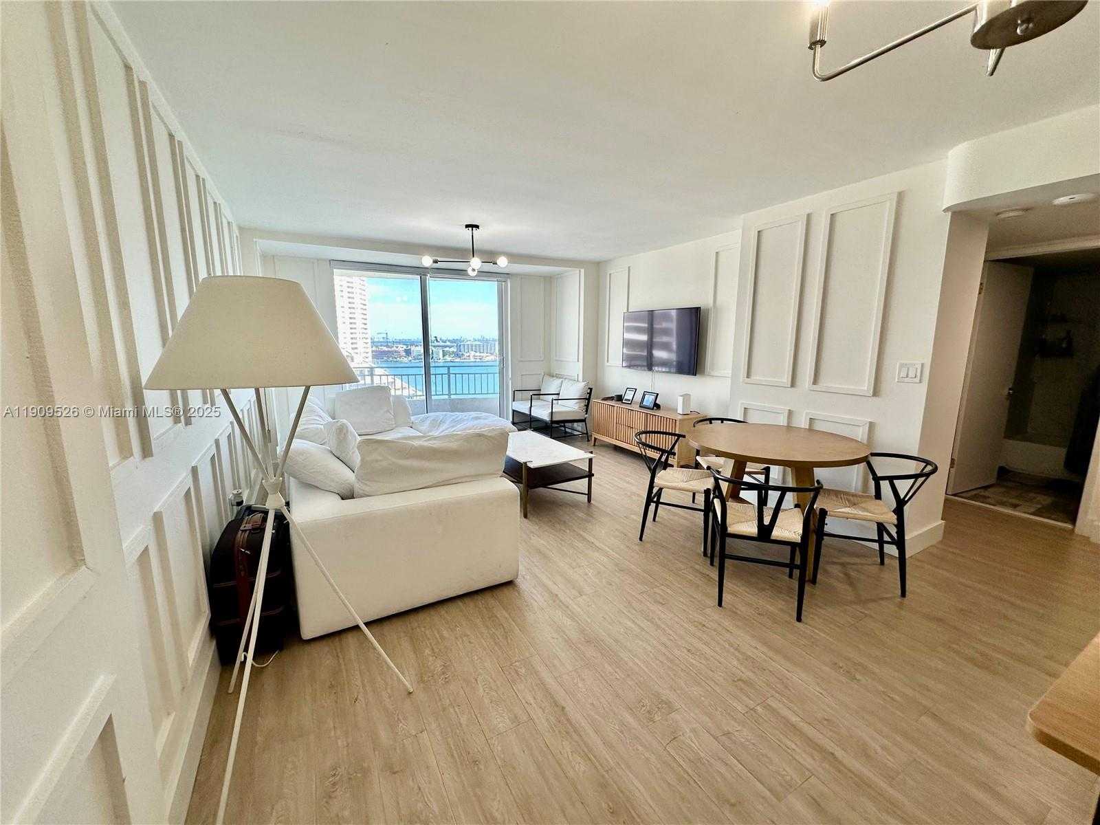 Small Image of 770 CLAUGHTON ISLAND DR #PH-9, Miami Number 8