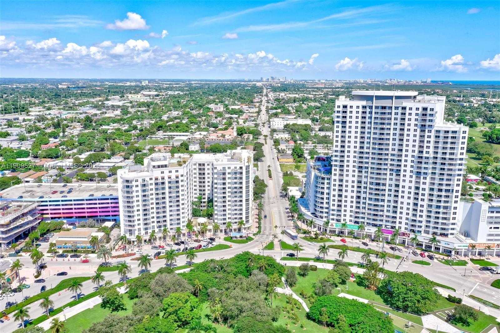 Small Image of 1830 RADIUS DR #823, Hollywood Number 3