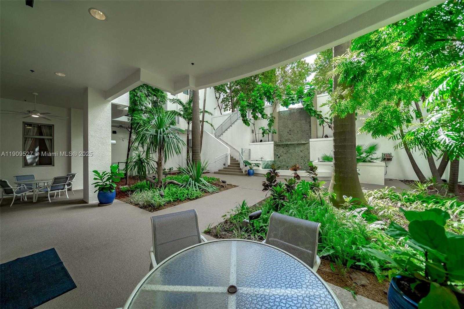 Small Image of 1830 RADIUS DR #823, Hollywood Number 45