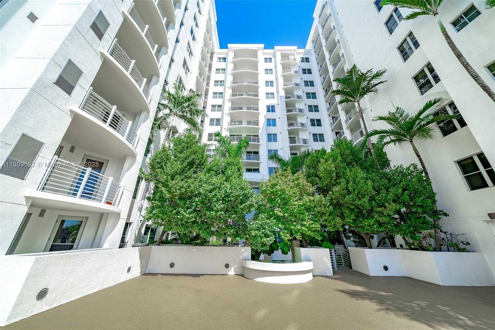 Small Image of 1830 RADIUS DR #823, Hollywood Number 48