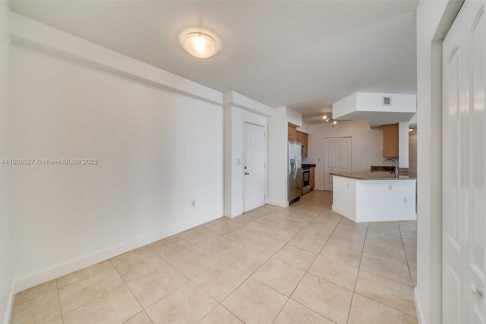 Small Image of 1830 RADIUS DR #823, Hollywood Number 5