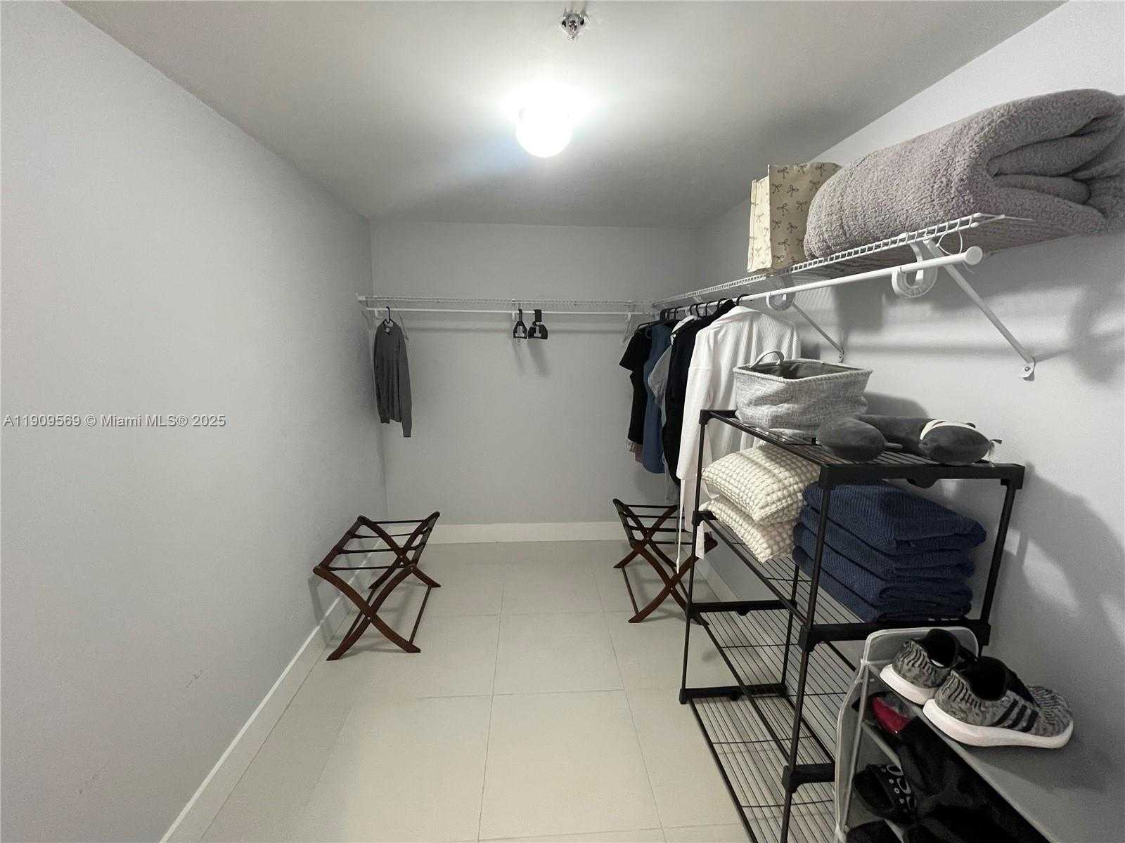 Small Image of 17301 BISCAYNE BLVD #1506, North Miami Beach Number 18