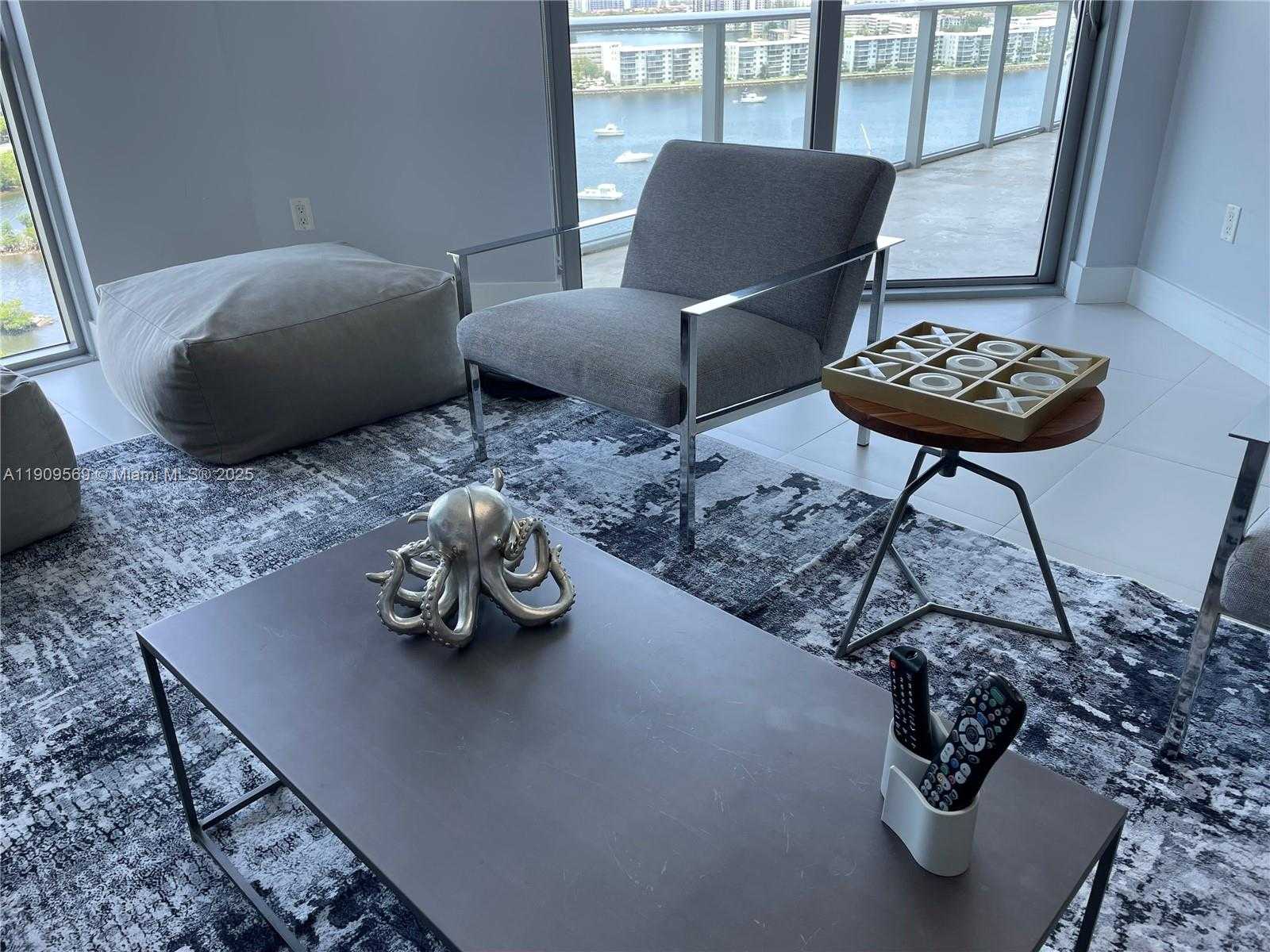 Small Image of 17301 BISCAYNE BLVD #1506, North Miami Beach Number 3