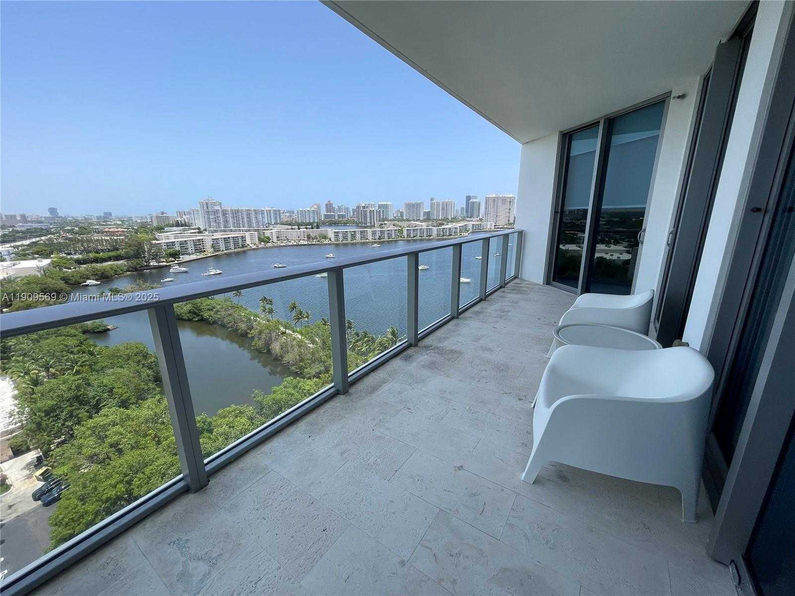 Small Image of 17301 BISCAYNE BLVD #1506, North Miami Beach Number 30