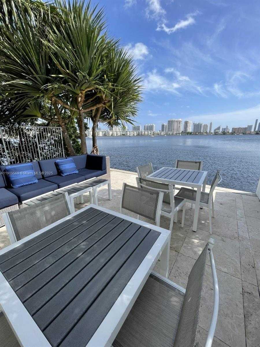 Small Image of 17301 BISCAYNE BLVD #1506, North Miami Beach Number 32