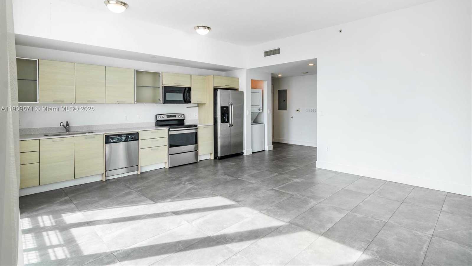 Small Image of 350 NORTH EAST 24TH ST #607, Miami Number 4