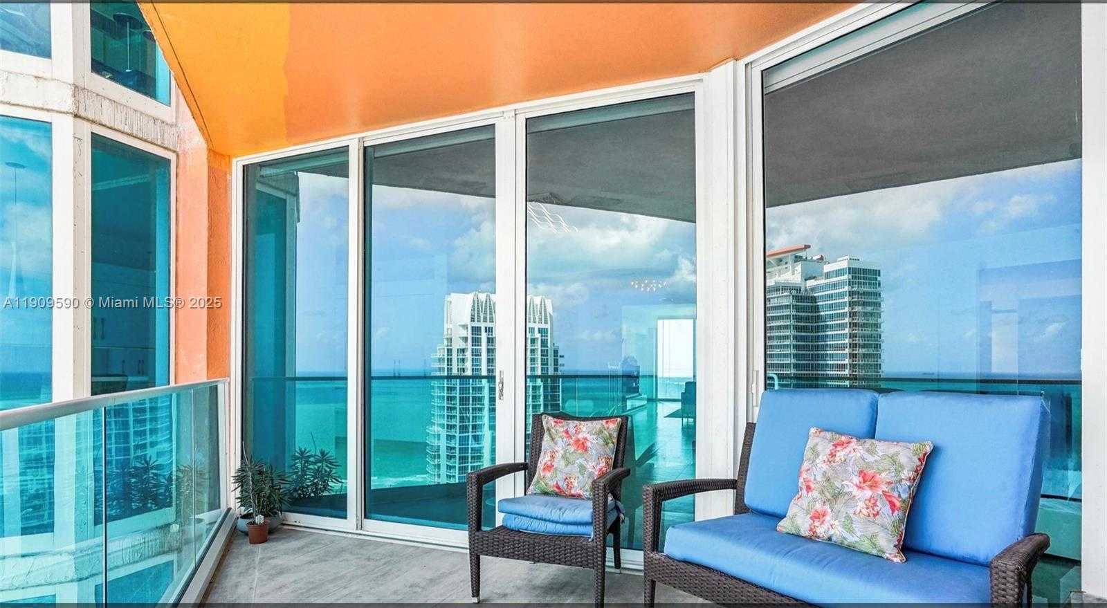 Small Image of 300 SOUTH POINTE DR #3502, Miami Beach Number 21