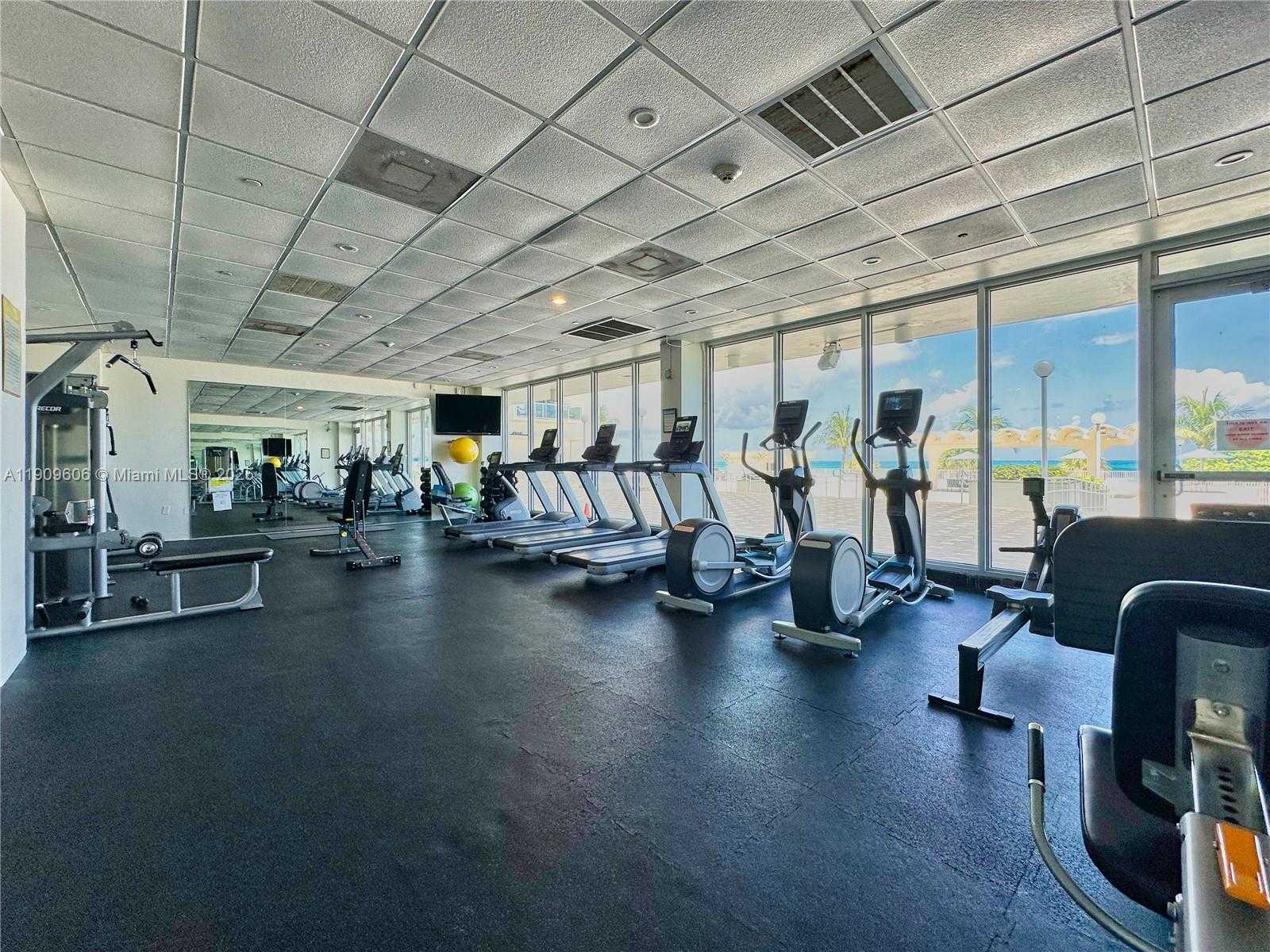 Small Image of 5701 COLLINS AVE #417, Miami Beach Number 19