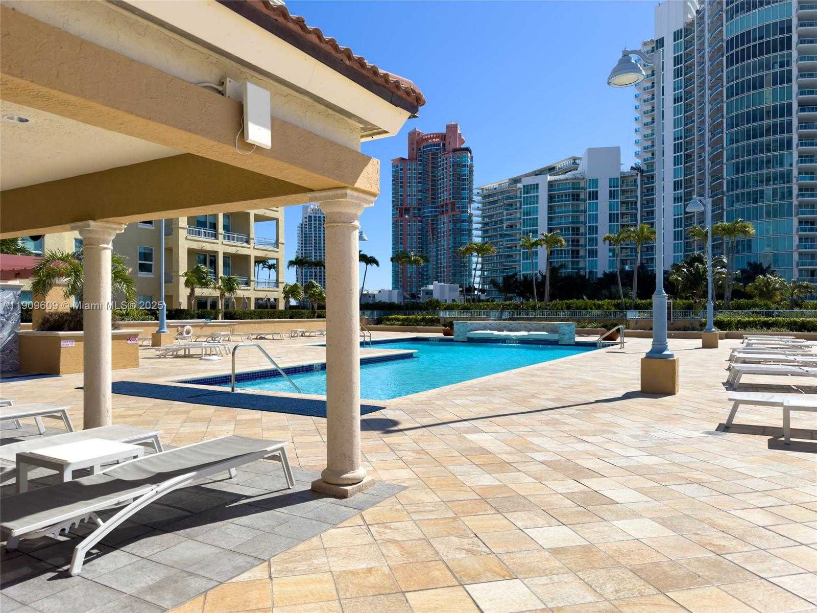 Small Image of 90 ALTON RD #2201, Miami Beach Number 18