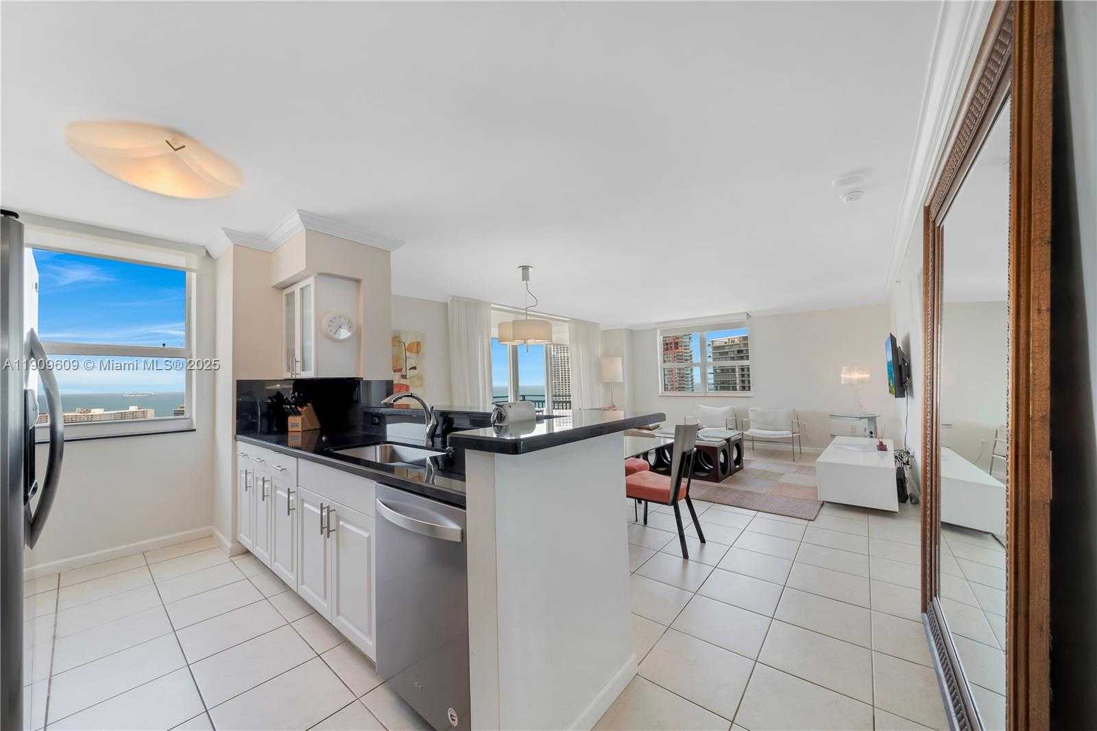 Small Image of 90 ALTON RD #2201, Miami Beach Number 2