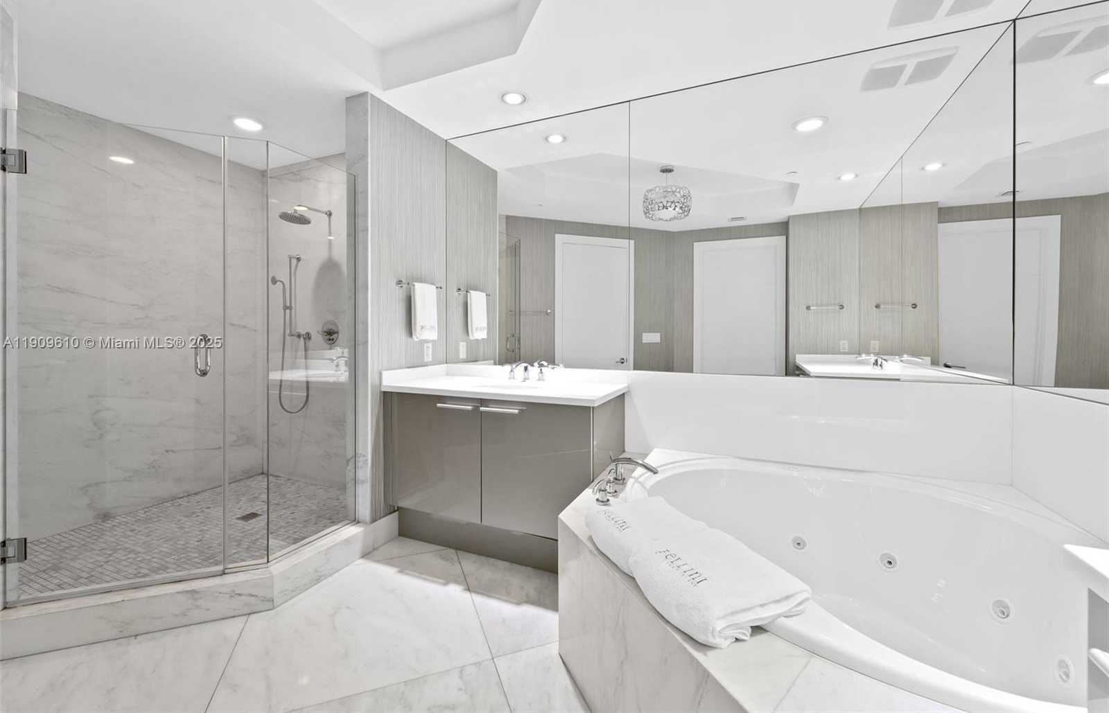 Small Image of 4100 ISLAND BLVD #903, Aventura Number 18