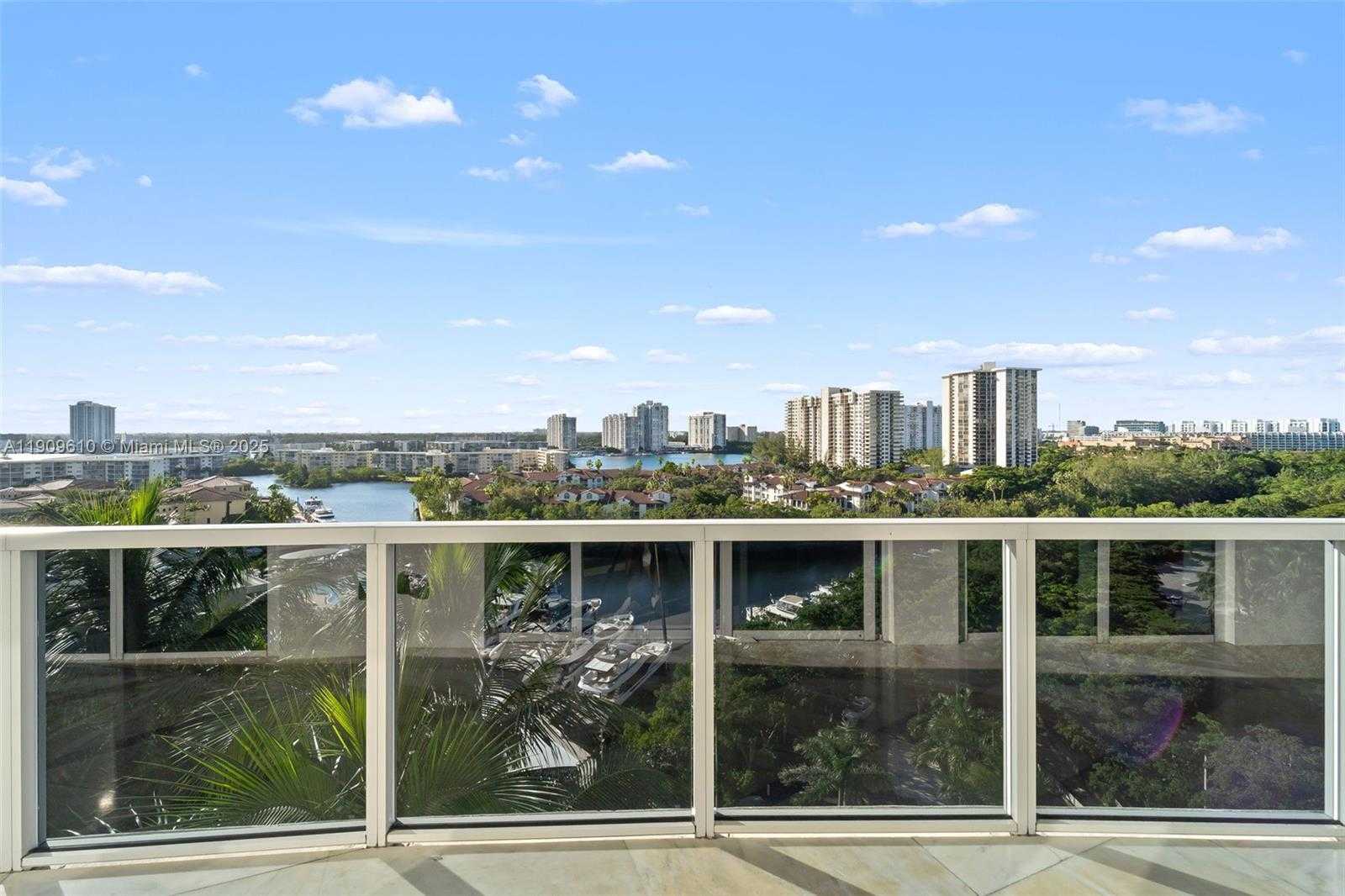 Small Image of 4100 ISLAND BLVD #903, Aventura Number 25