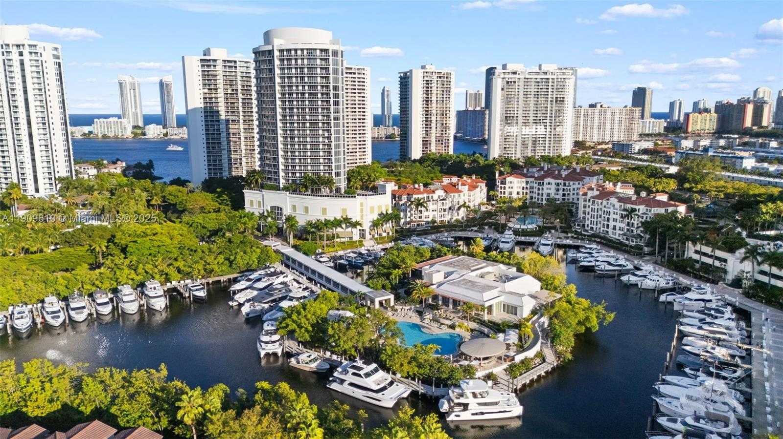 Small Image of 4100 ISLAND BLVD #903, Aventura Number 33