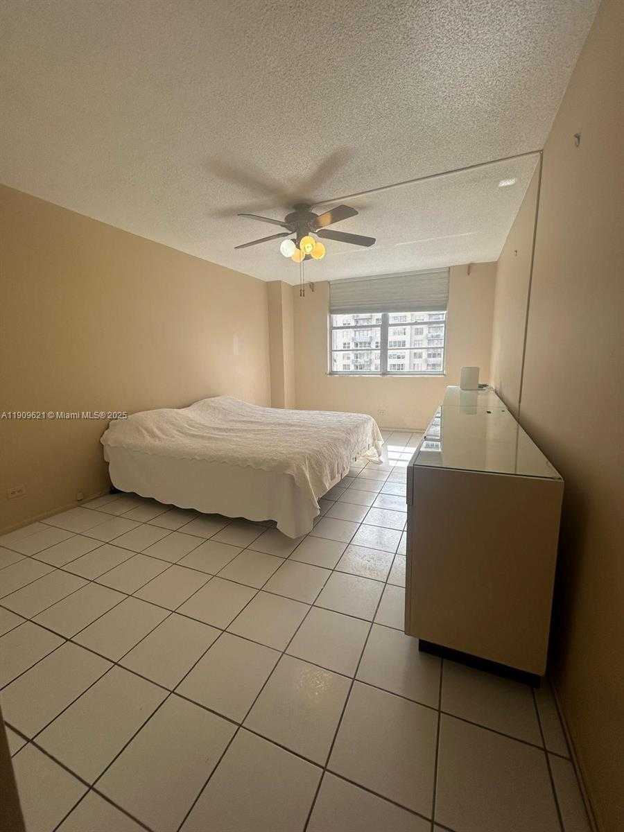 Small Image of 251 174TH ST #1205, Sunny Isles Beach Number 20