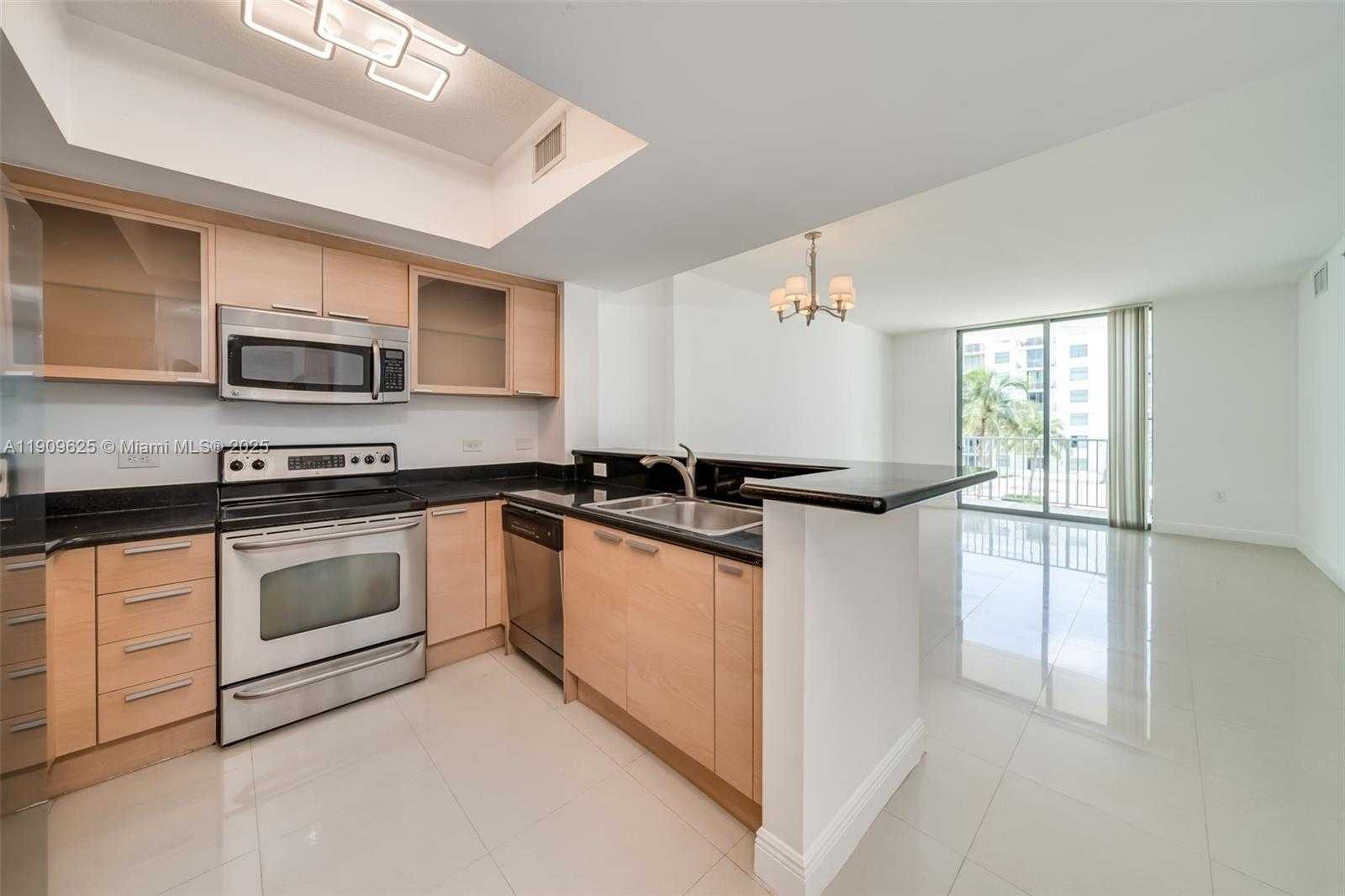 Small Image of 140 SOUTH DIXIE HWY #602, Hollywood Number 1