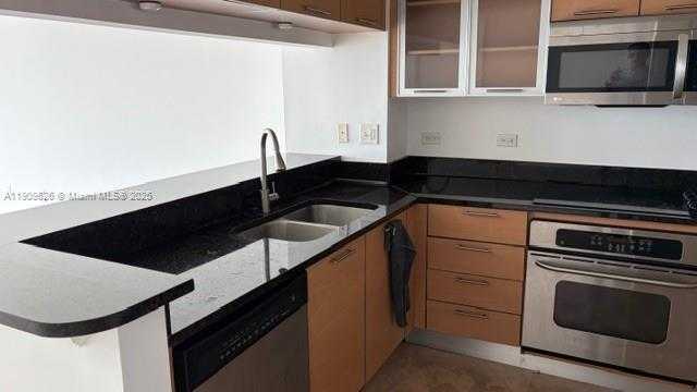 Small Image of 31 SOUTH EAST 5TH ST #3205, Miami Number 11