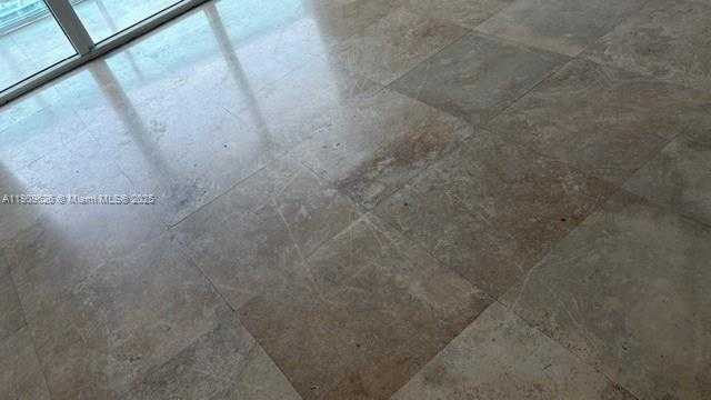 Small Image of 31 SOUTH EAST 5TH ST #3205, Miami Number 13