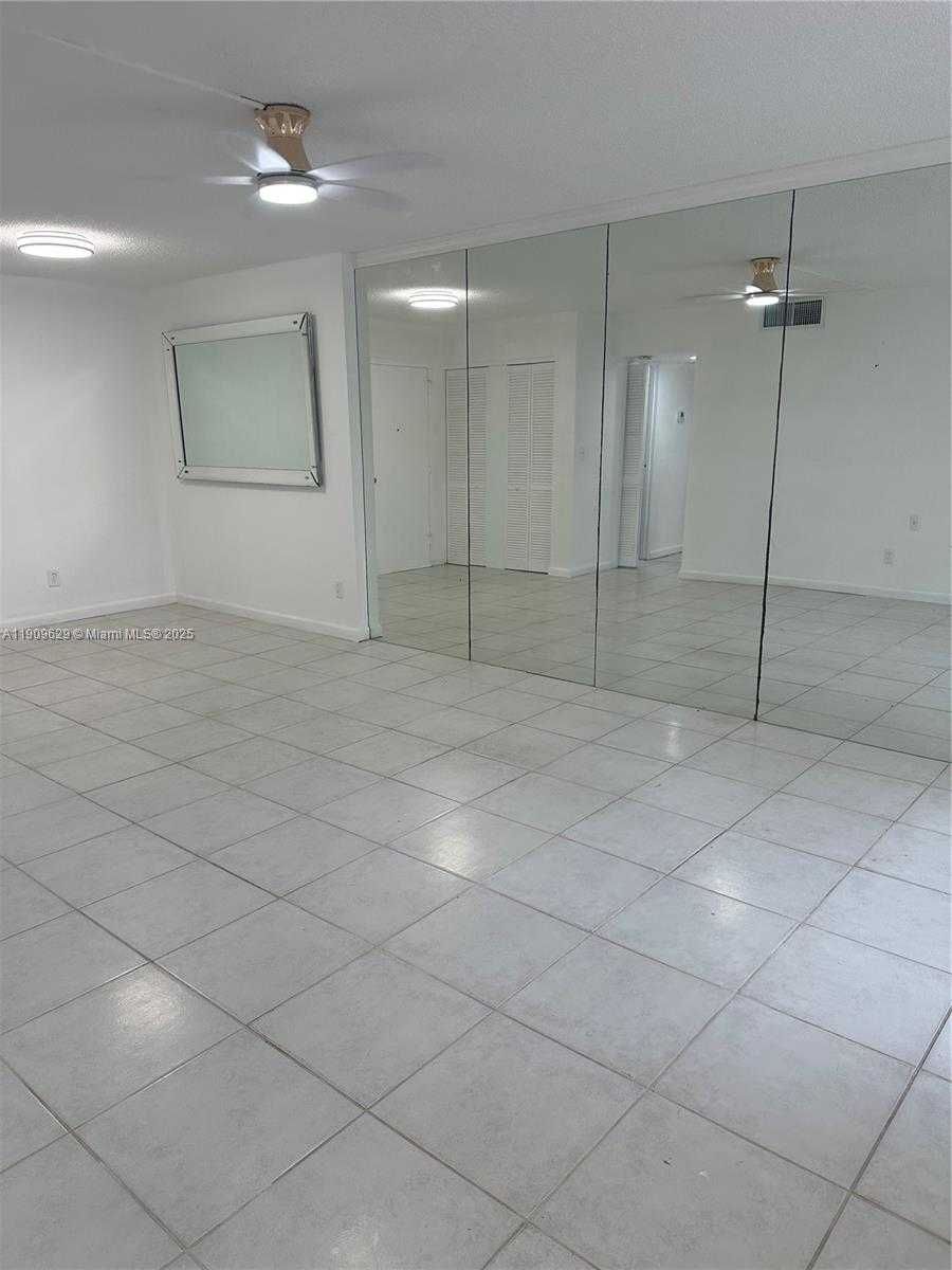 Small Image of 200 172ND ST #322, Sunny Isles Beach Number 4