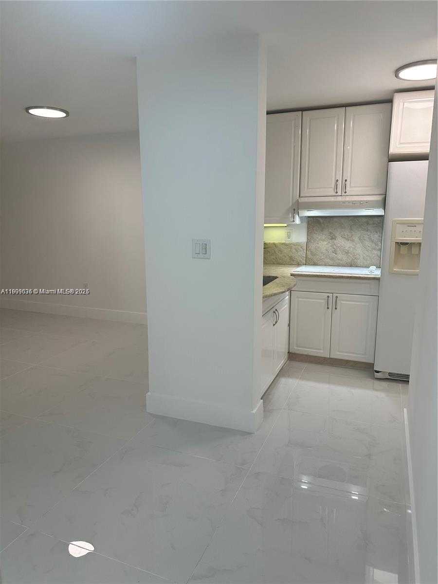 Small Image of 210 SOUTH WEST 11TH ST #609, Miami Number 10