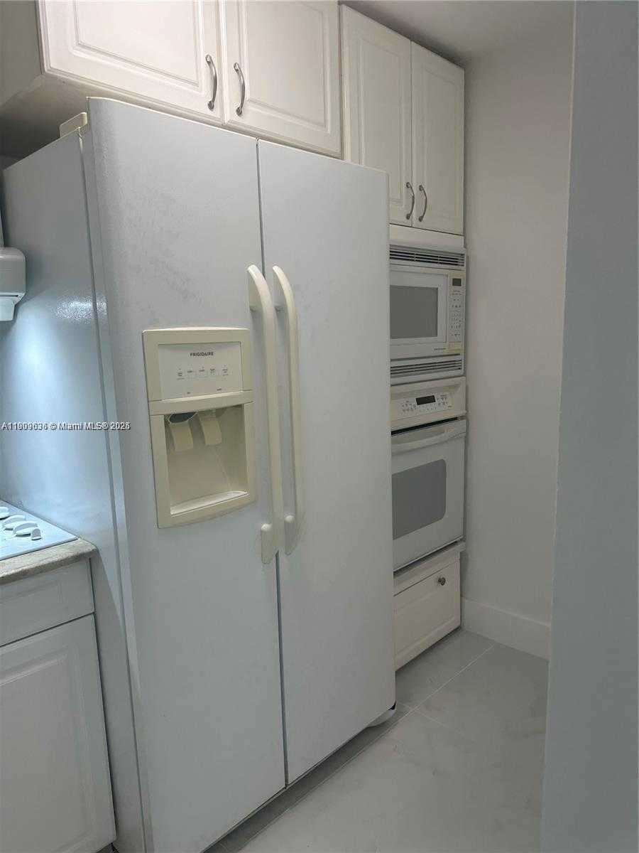 Small Image of 210 SOUTH WEST 11TH ST #609, Miami Number 12