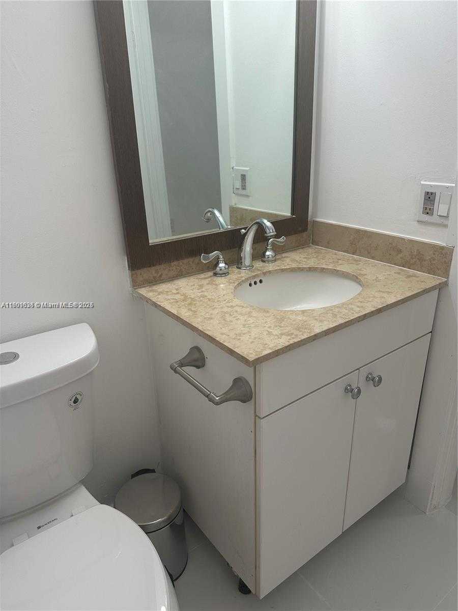 Small Image of 210 SOUTH WEST 11TH ST #609, Miami Number 18