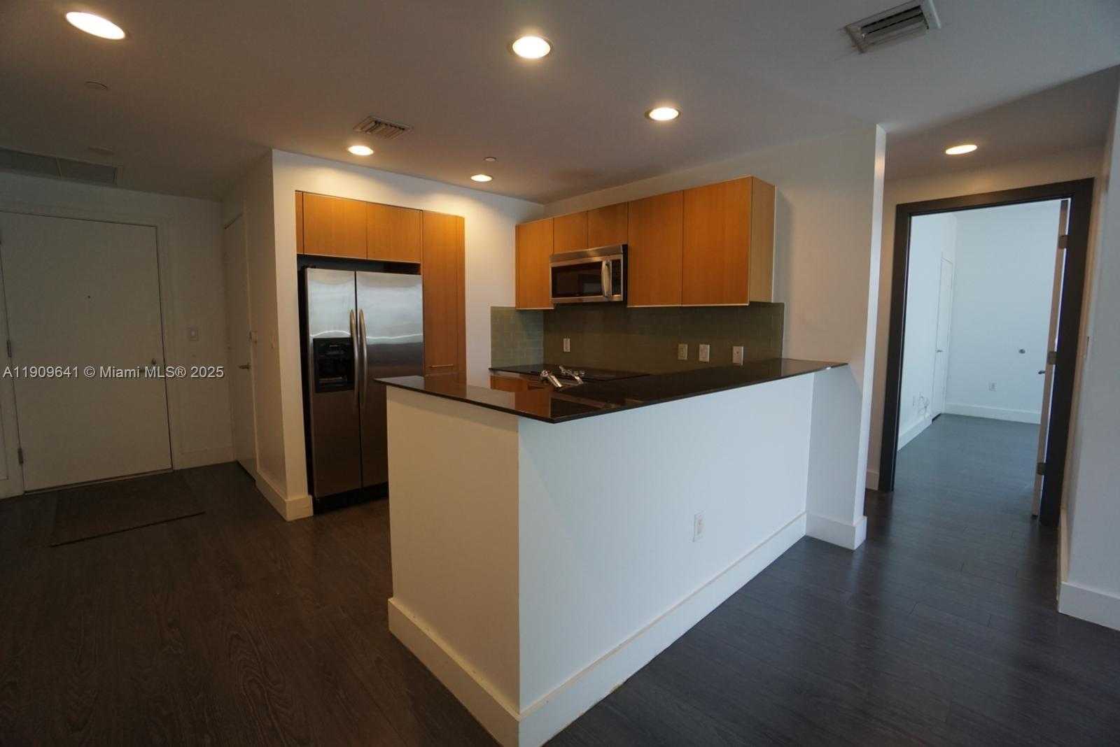 Small Image of 1060 BRICKELL AVE #1411, Miami Number 14