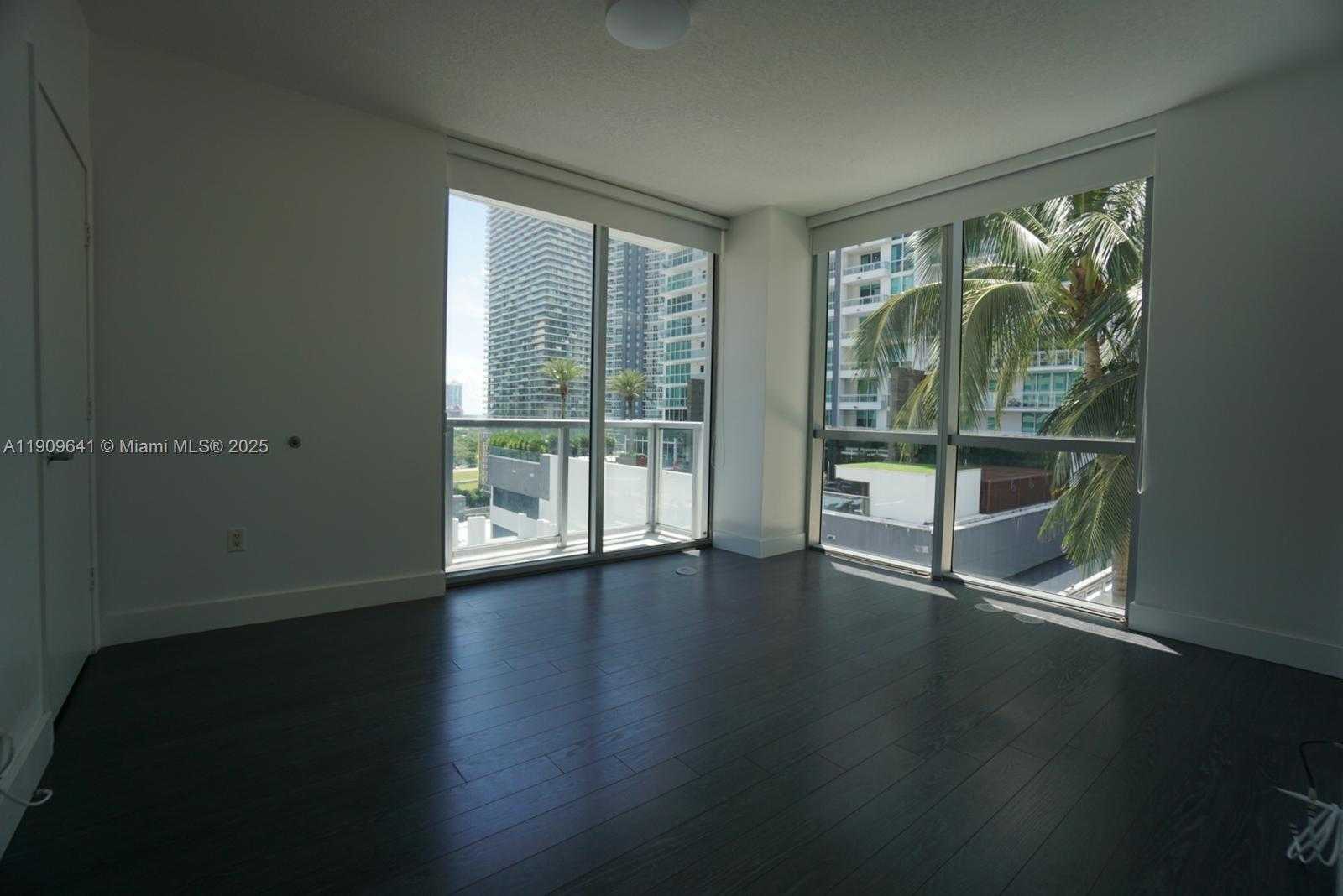 Small Image of 1060 BRICKELL AVE #1411, Miami Number 17