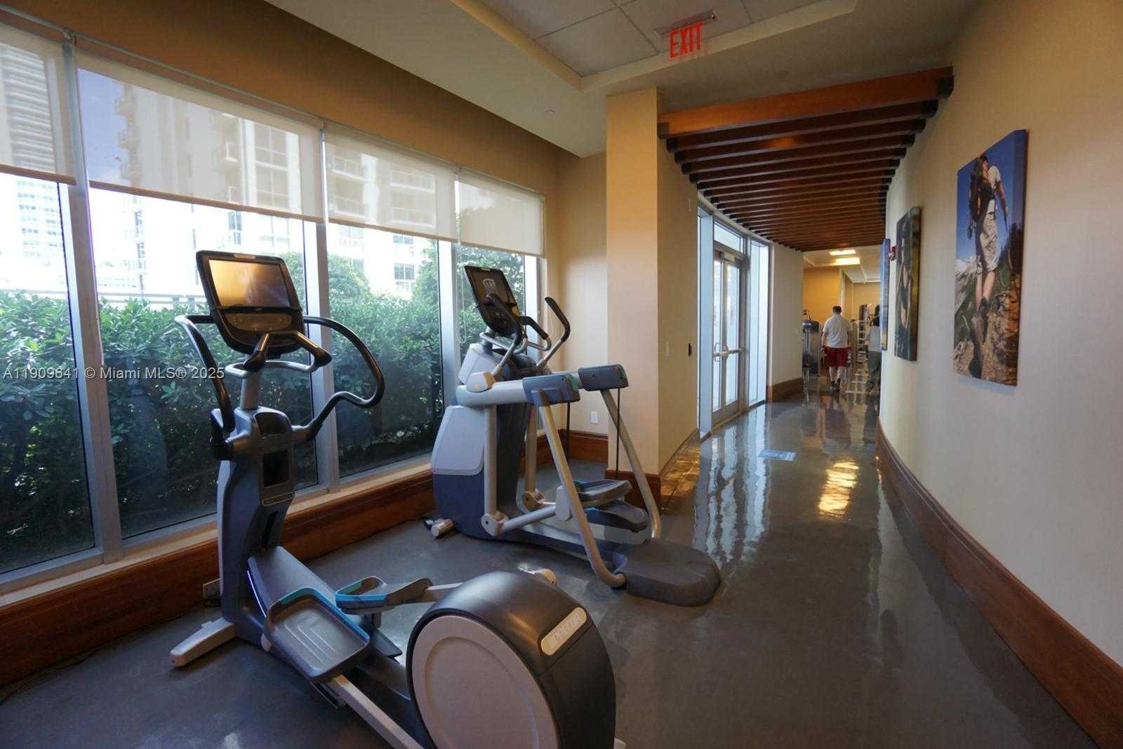 Small Image of 1060 BRICKELL AVE #1411, Miami Number 37