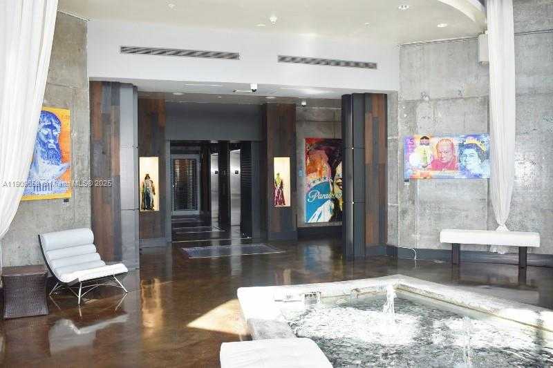 Small Image of 690 SOUTH WEST 1ST CT #2325, Miami Number 14