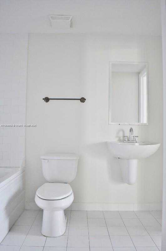 Small Image of 690 SOUTH WEST 1ST CT #2325, Miami Number 7