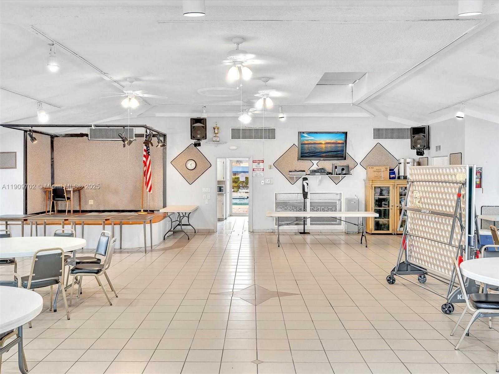 Small Image of 215 SOUTH EAST 3RD AVE #403C, Hallandale Beach Number 23