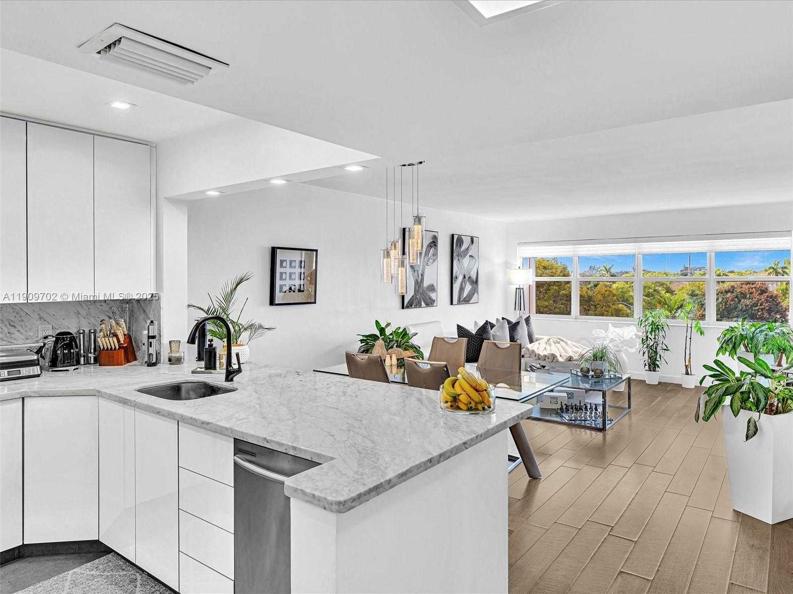 Small Image of 215 SOUTH EAST 3RD AVE #403C, Hallandale Beach Number 9