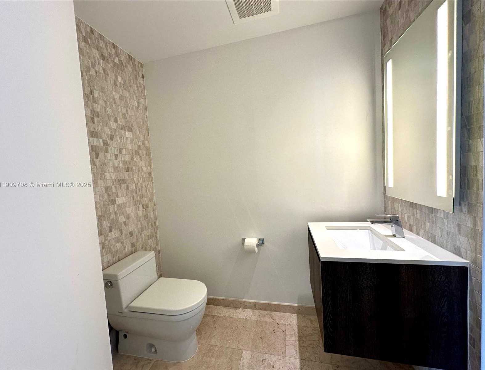 Small Image of 68 SOUTH EAST 6TH ST #2801, Miami Number 10