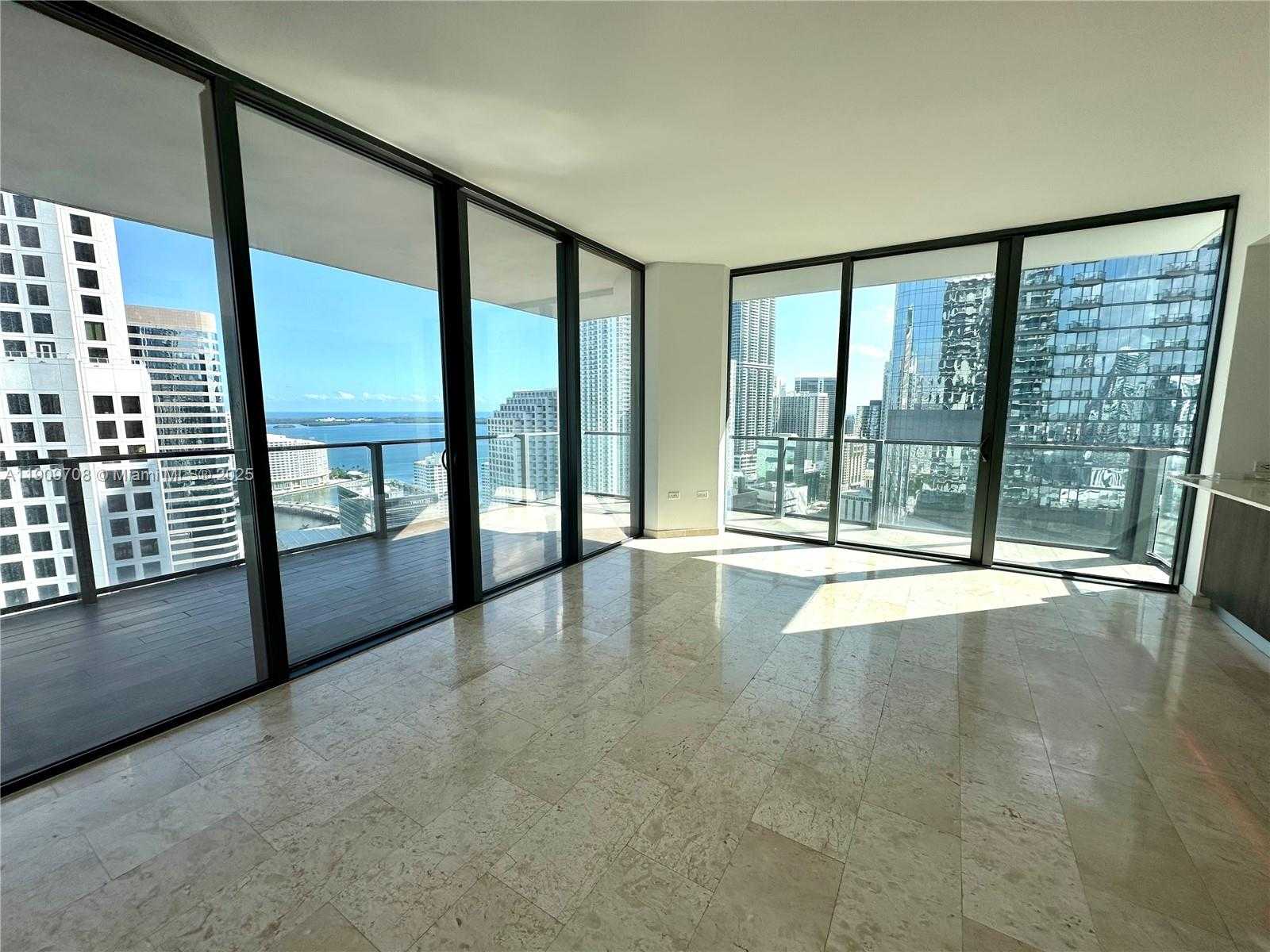 Small Image of 68 SOUTH EAST 6TH ST #2801, Miami Number 6