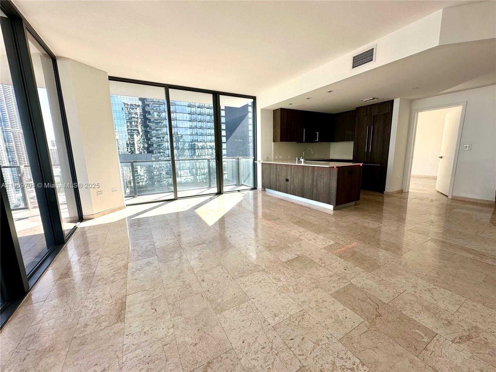 Small Image of 68 SOUTH EAST 6TH ST #2801, Miami Number 8