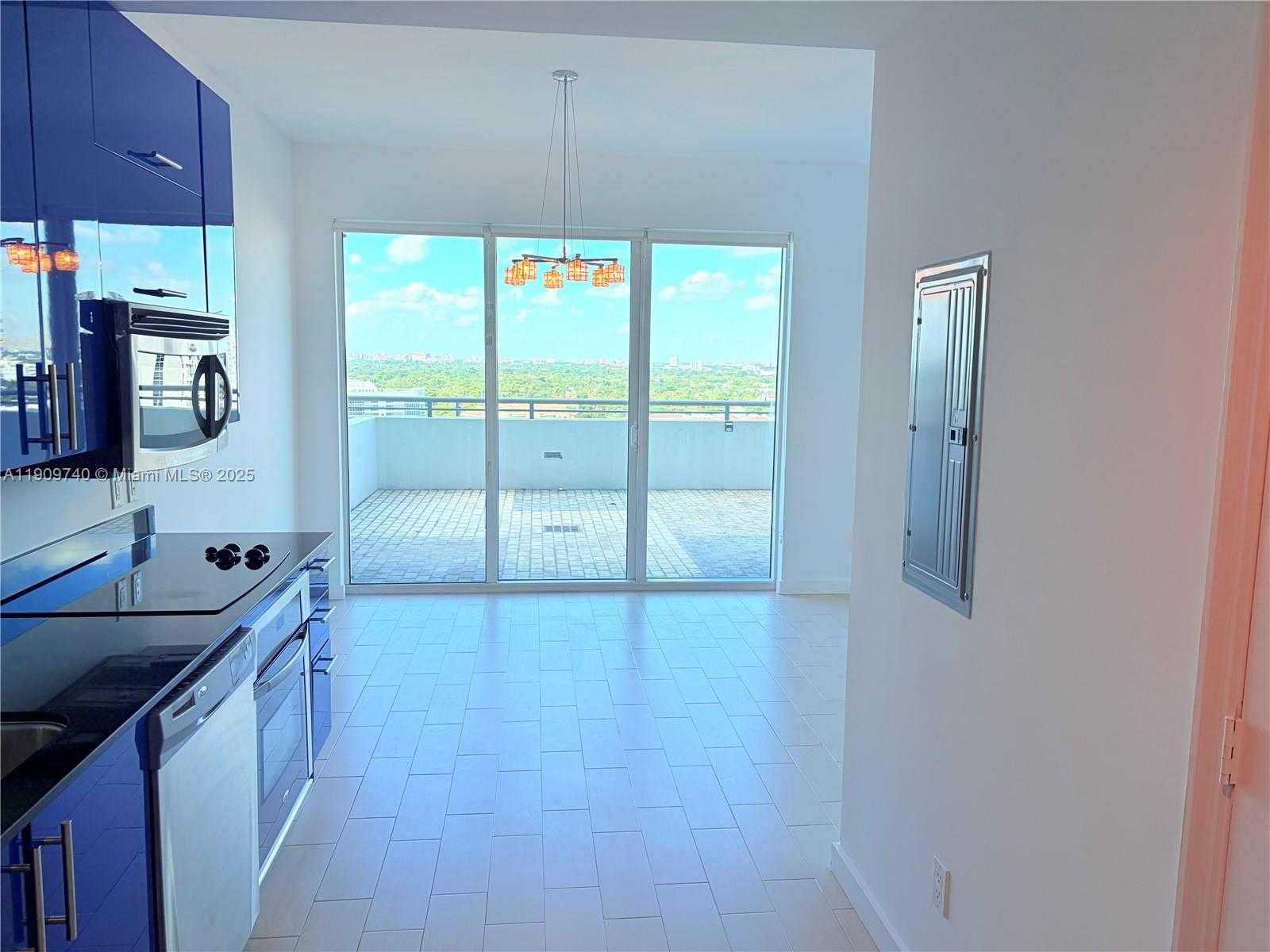 Small Image of 60 SOUTH WEST 13TH ST #1119, Miami Number 3